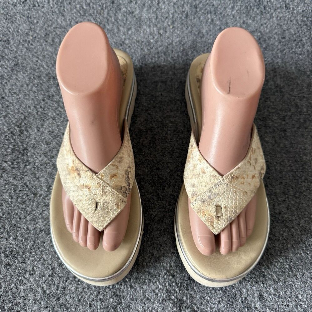 Donald J Pliner Snakeskin Thong Wedge Sandals Beige Leather Women’s 9 Comfort